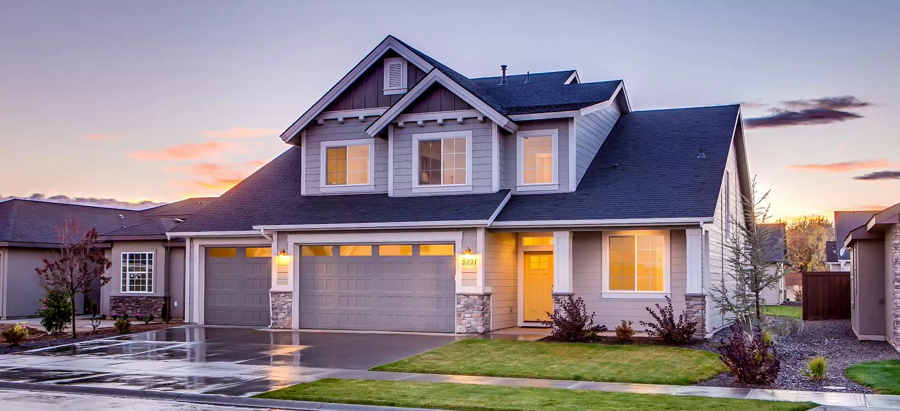 Angled House Front Elevation Photo